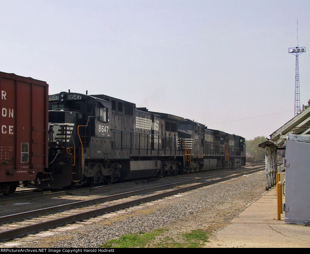 NS 8647 is the last of 3 units switching Glenwood Yard 